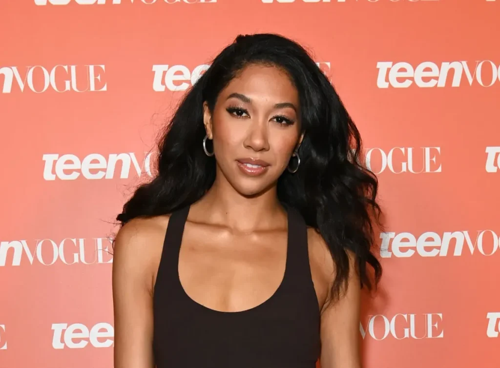 Aoki Lee Simmons Height, Age, Boyfriend, Net Worth & Full Biography