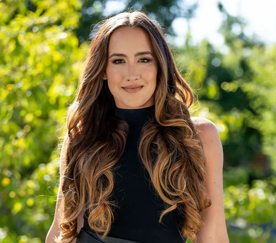 Codie Sanchez Age, Net Worth, Husband & Bio (2025 Full Breakdown)