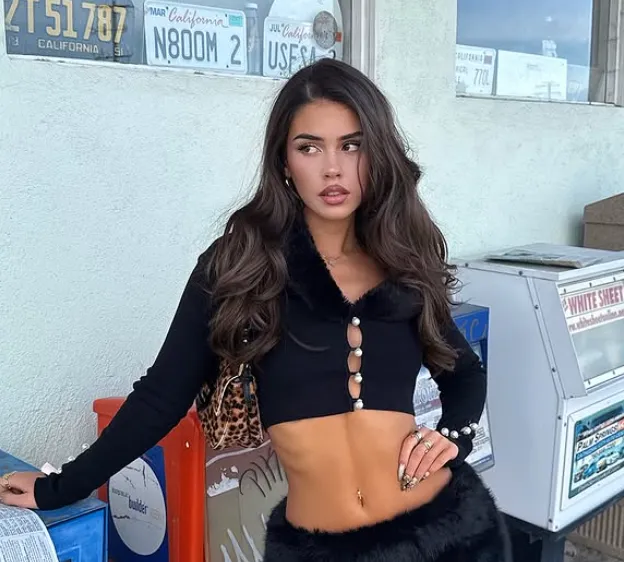 Leah Halton Height, Biography, and Net Worth 2025