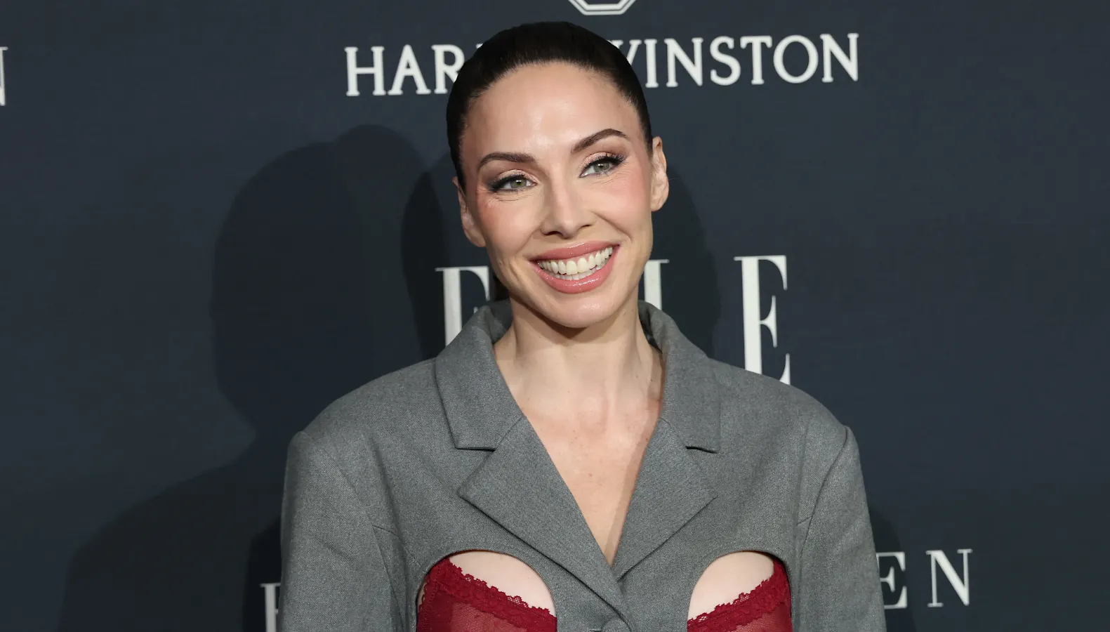 Whitney Cummings Height: Discover Her True Measurements